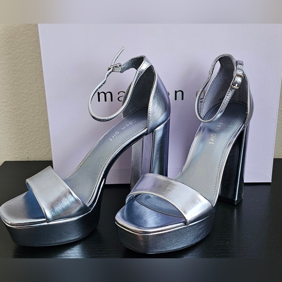 Madden Girl Metallic Silver Platform Heels - Picture 1 of 3